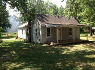 431 School Dr, Bismarck, MO 63624