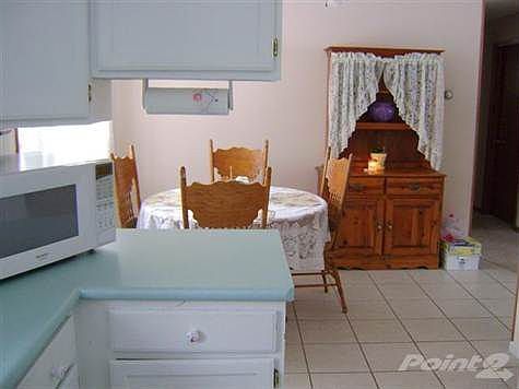 5th image of 1469 Valley Dr