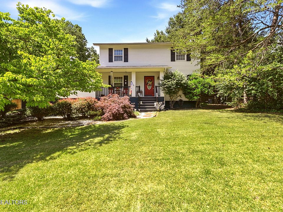 1st image of 10117 Oak Creek Ln