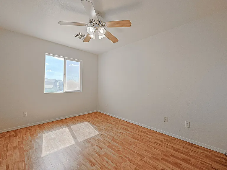 3225 N 130th Ave — Photo 26