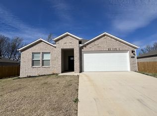 551 Arizona St, Farmington, AR 72730