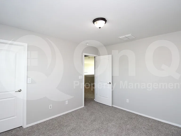 1611 W Tombstone Trl — Photo 18