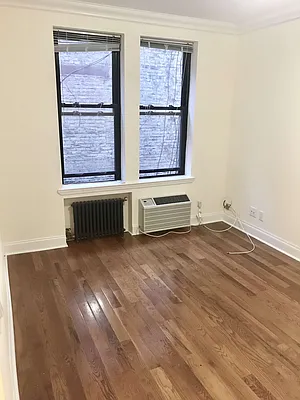 Rented by Avenues Real Estate | media 15