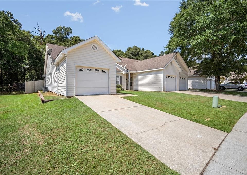 1st image of 848 Willow Bridge Dr W