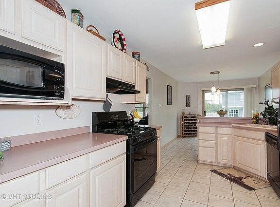 4th image of 320 Kresswood Dr #11A