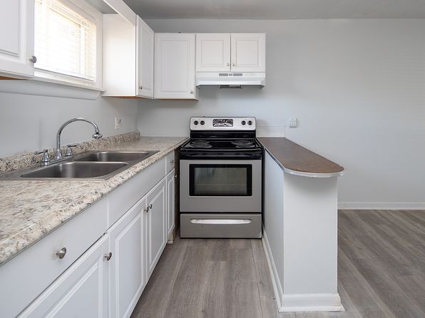 23 Alice Ave APT 14