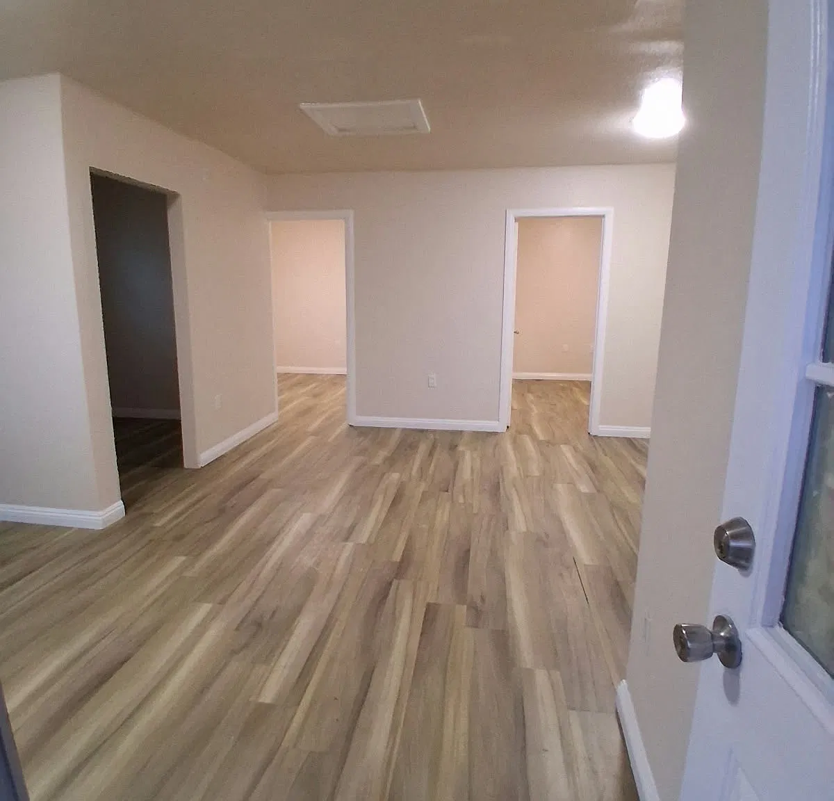 2 bed, 950 sqft, $2,450 — Photo 4
