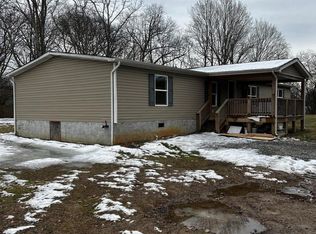120 E Dyer St, Madisonville, TN 37354