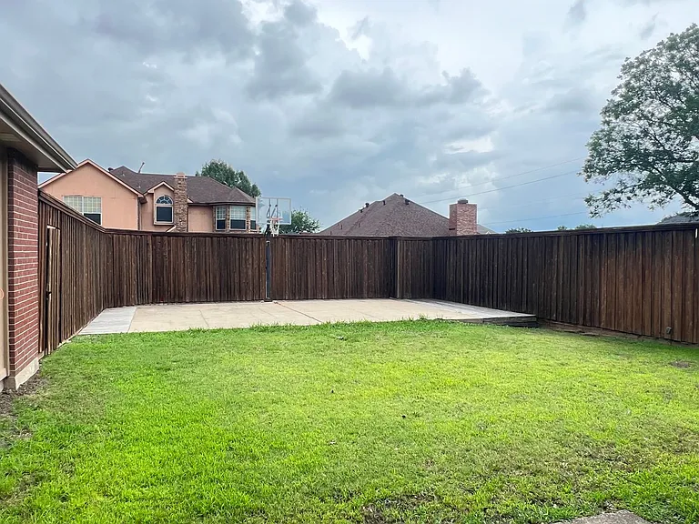 723 Sumner Dr — Photo 47