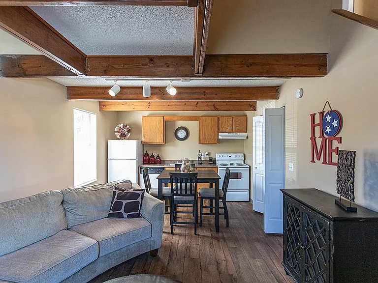 Fairway Meadows Townhomes — Photo 40