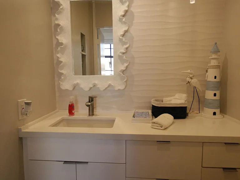 7329 Marina Pacifica Dr S — Photo 12