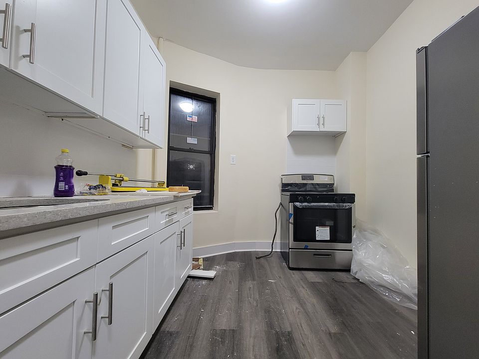 1st image of 1055 E 45th St Unit 1F