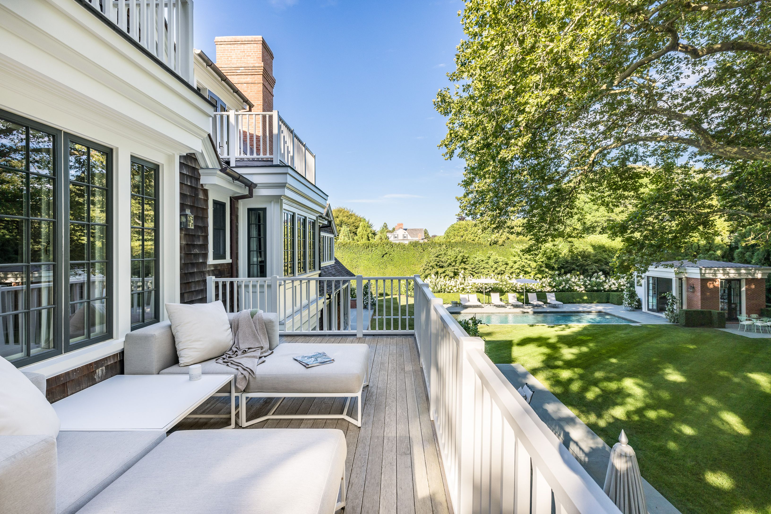 43 Lee Ave, East Hampton, NY 11937 Out East