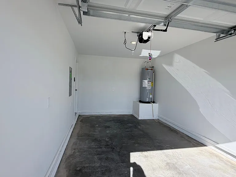 880 Lynx St — Photo 15