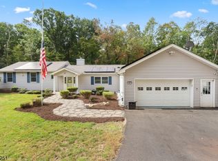 43 Silver Lake Rd, Stockholm, NJ 07460