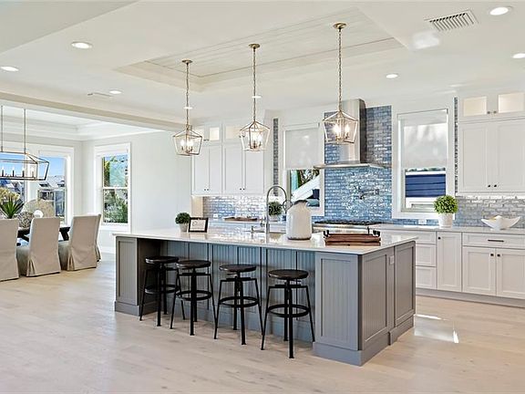 5th image of 497 Laguna Dr