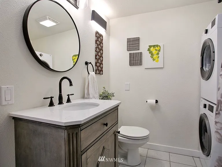 2809 Alderwood Ave — Photo 11