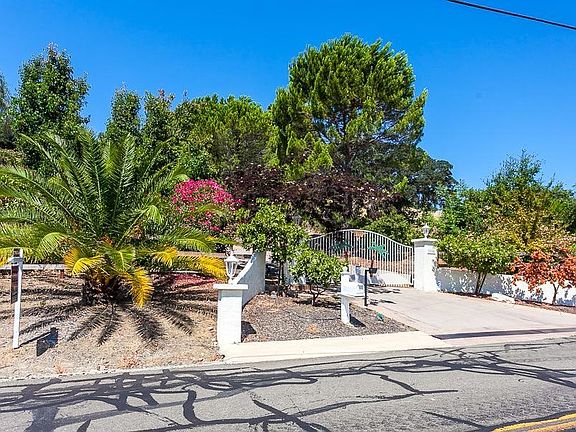 2nd image of 7055 Pleasant Hills Ranch Road