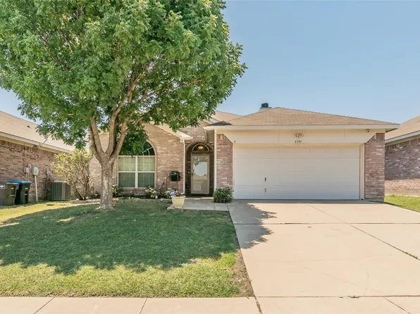 6341 Waterhill Ln, Fort Worth, TX 76179