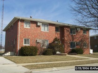 1614 Bryan St, Normal, IL 61761