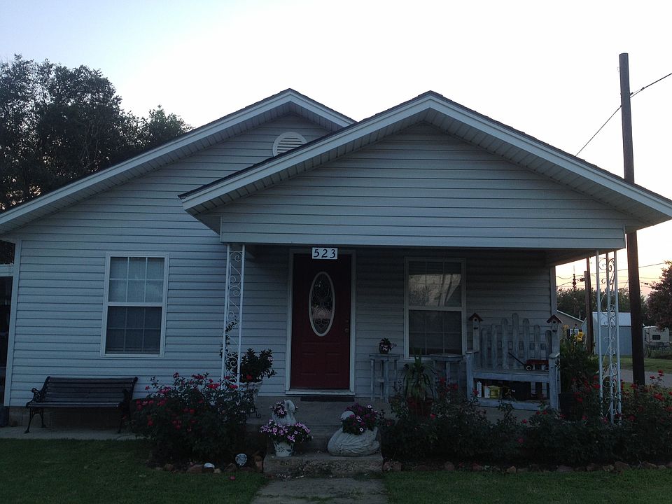 1st image of 523 N Barta Ave