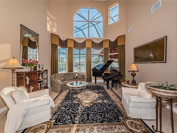 4th image of 10515 Martinique Isle Dr