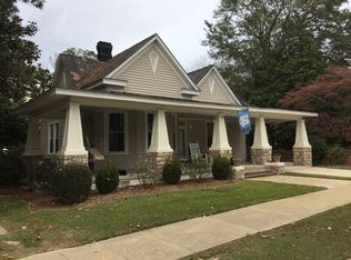 111 E College St, Mount Olive, NC 28365