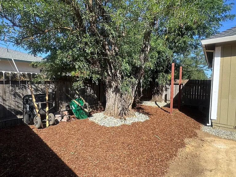 2175 Howard St — Photo 18