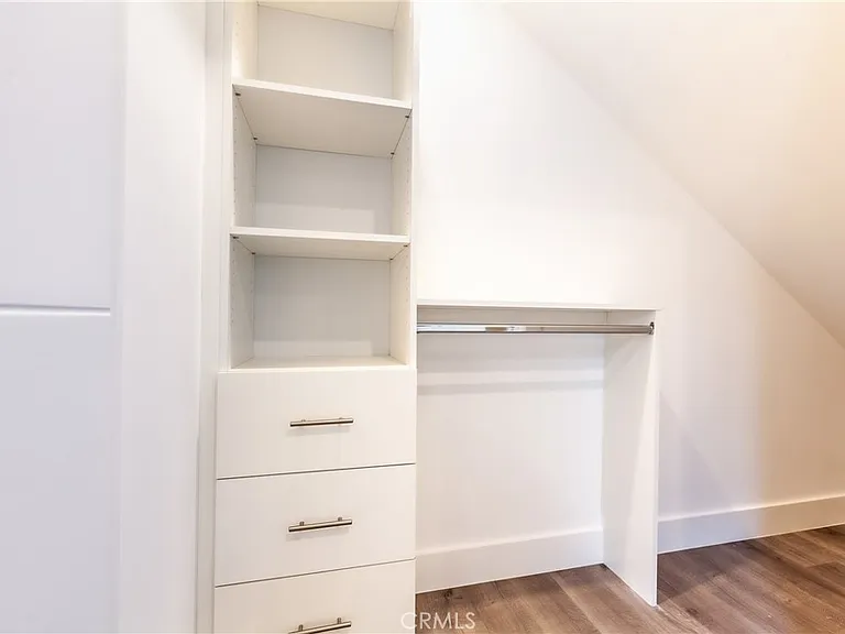 10910 W Hesby St #1/2 — Photo 10