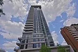 70 Roehampton Ave #412