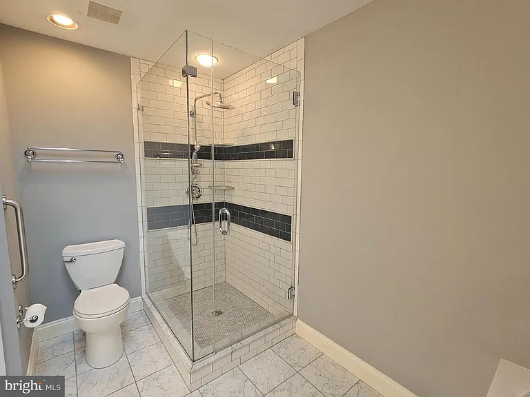 223 Pinecrest Ln — Photo 16