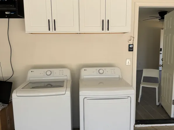 479 W Spruce Ave, Fresno, CA 93650