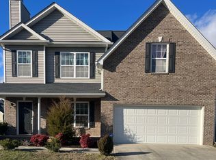 8321 Cureton Park Ln, Knoxville, TN 37931