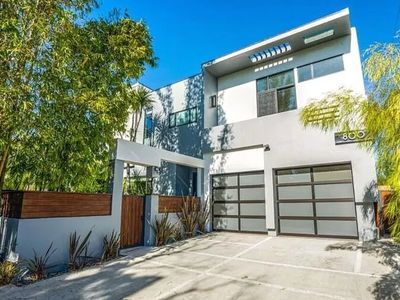 800 N Harper Ave, Los Angeles, CA, 90046