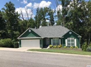 915 Sentry Ridge View Dr, Seymour, TN 37865