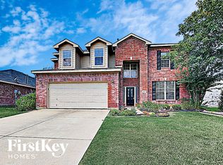 2115 Sandstone Ct, Mansfield, TX 76063