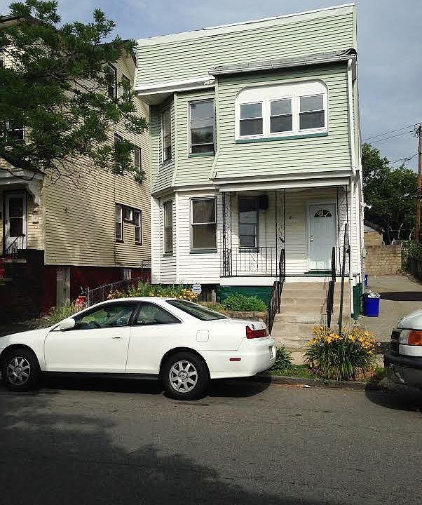 1st image of 109 Crawford St
