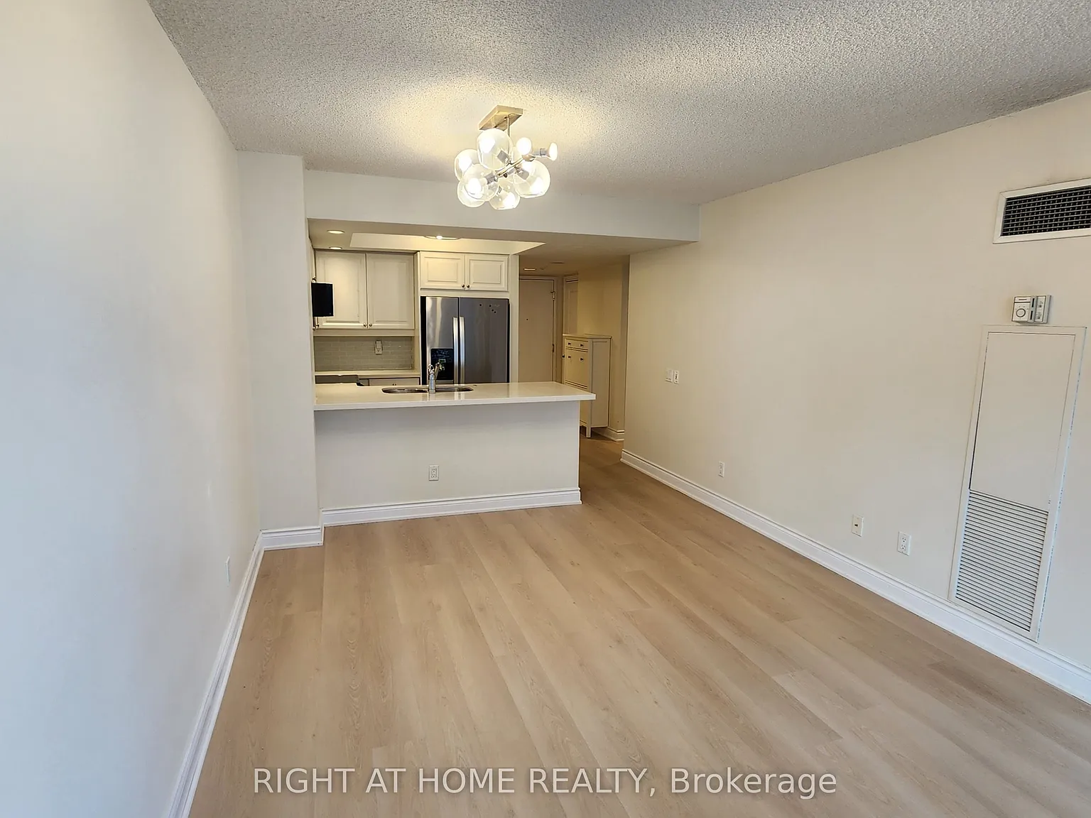 2 bed, $2,450 — Photo 3