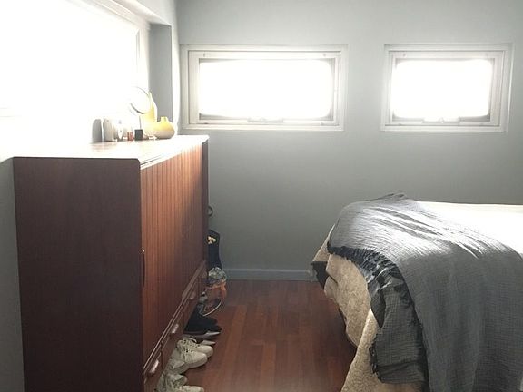 5th image of 347 Manhattan Ave APT 3R