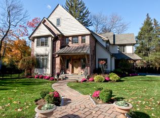 18 Windmill Ln, Scarsdale, NY 10583