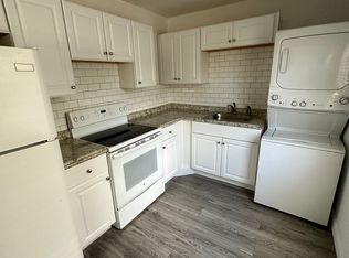 535 Spencer Dr APT 8, West Palm Beach, FL 33409