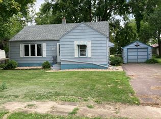 230 Main St, Currie, MN 56123