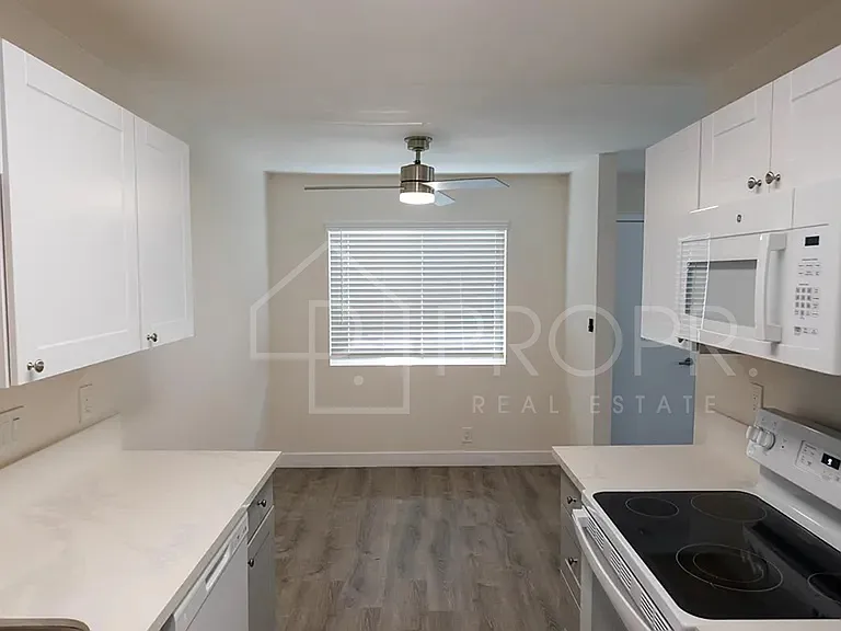 9719 Riverview Ave #4 — Photo 7