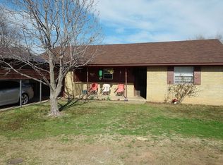 343 S Clark St, Meeker, OK 74855