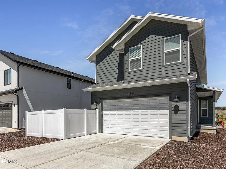 6885 Woods Rose Dr — Photo 34