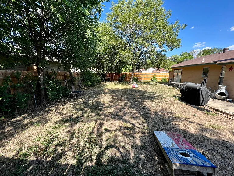 9503 Cliff Way St — Photo 10