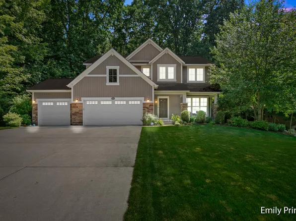 6214 Sweet Clover Ln SE, Caledonia, MI 49316