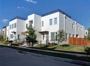 325 Templeton Dr, Fort Worth, TX 76107