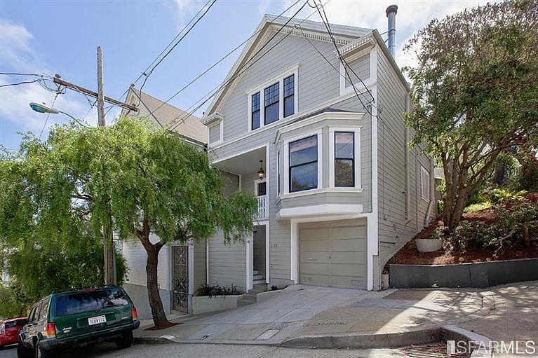 1st image of 271 Prospect Ave