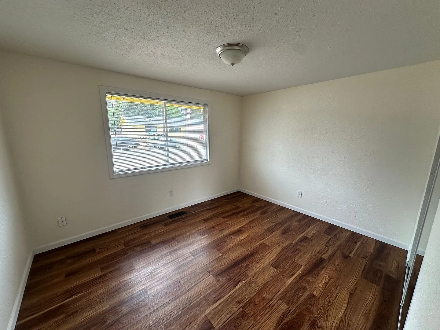 2-Bedroom Duplex with Garage Close to JBLM & Olympia — Photo 4